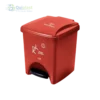 Basurero plástico de 20 litros con pedal en color rojo.